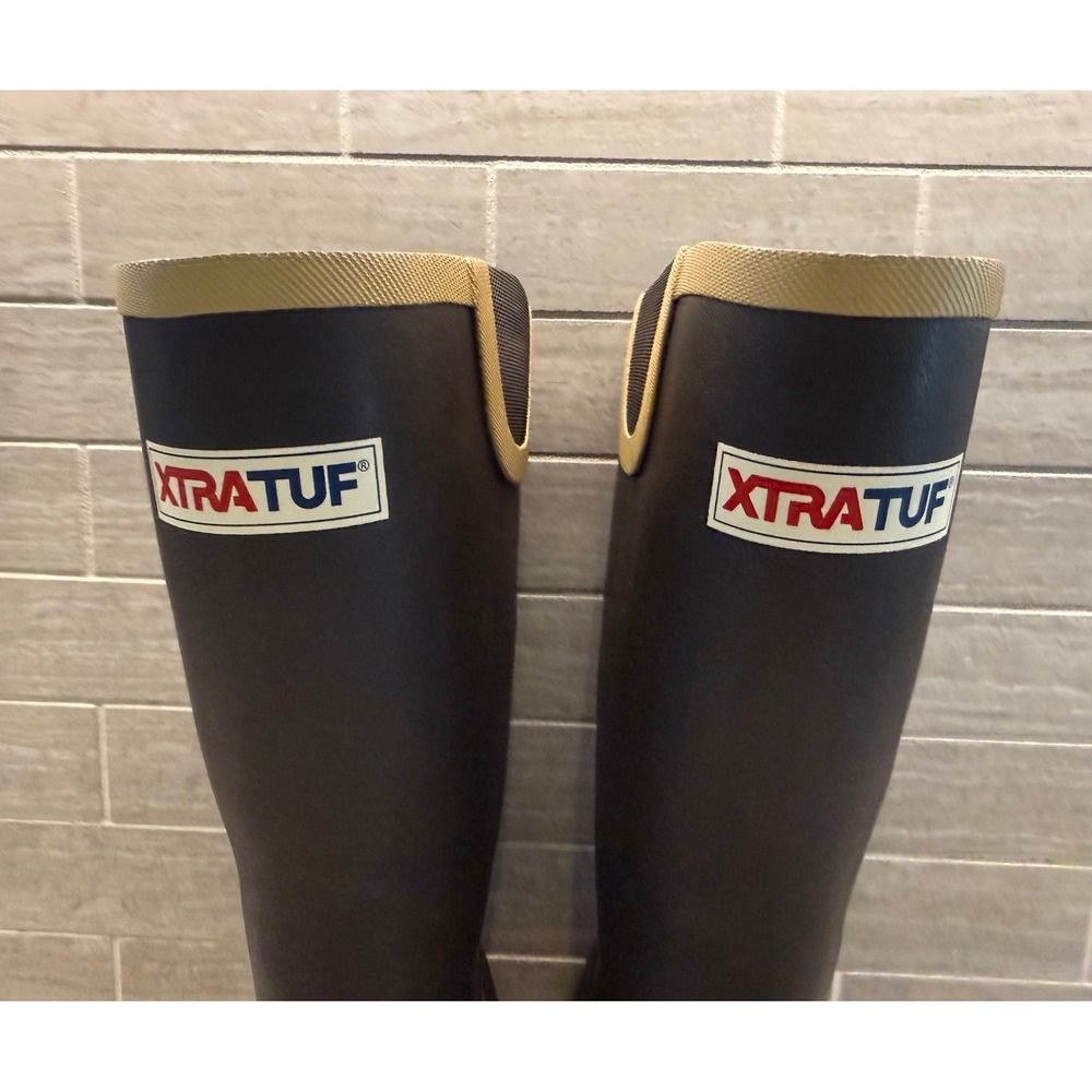 Men's Xtratuf Legacy 12 in. Pull-On Boat/Deck Boots Like-New Size 9 Waterproof - Picture 4 of 9
